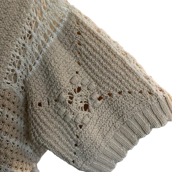 Zara Fringed Knit Poncho Cream Crochet V Neck Coastal Grandma Sweater Size Small - Picture 8 of 9